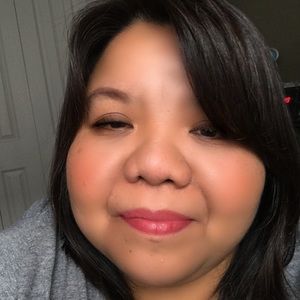 Meet your Posher, Evangeline